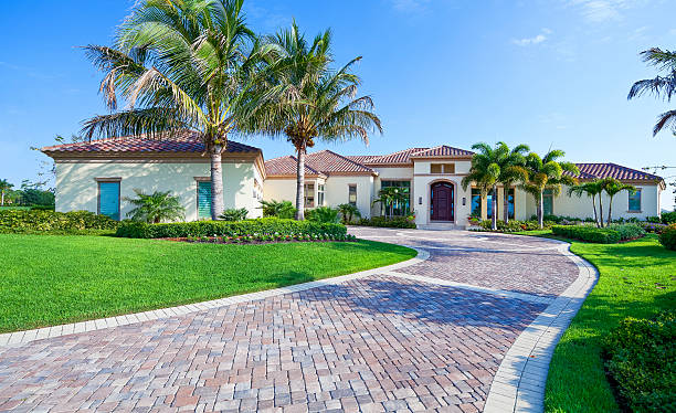 Best Custom driveway paver designs in Pinewood, FL